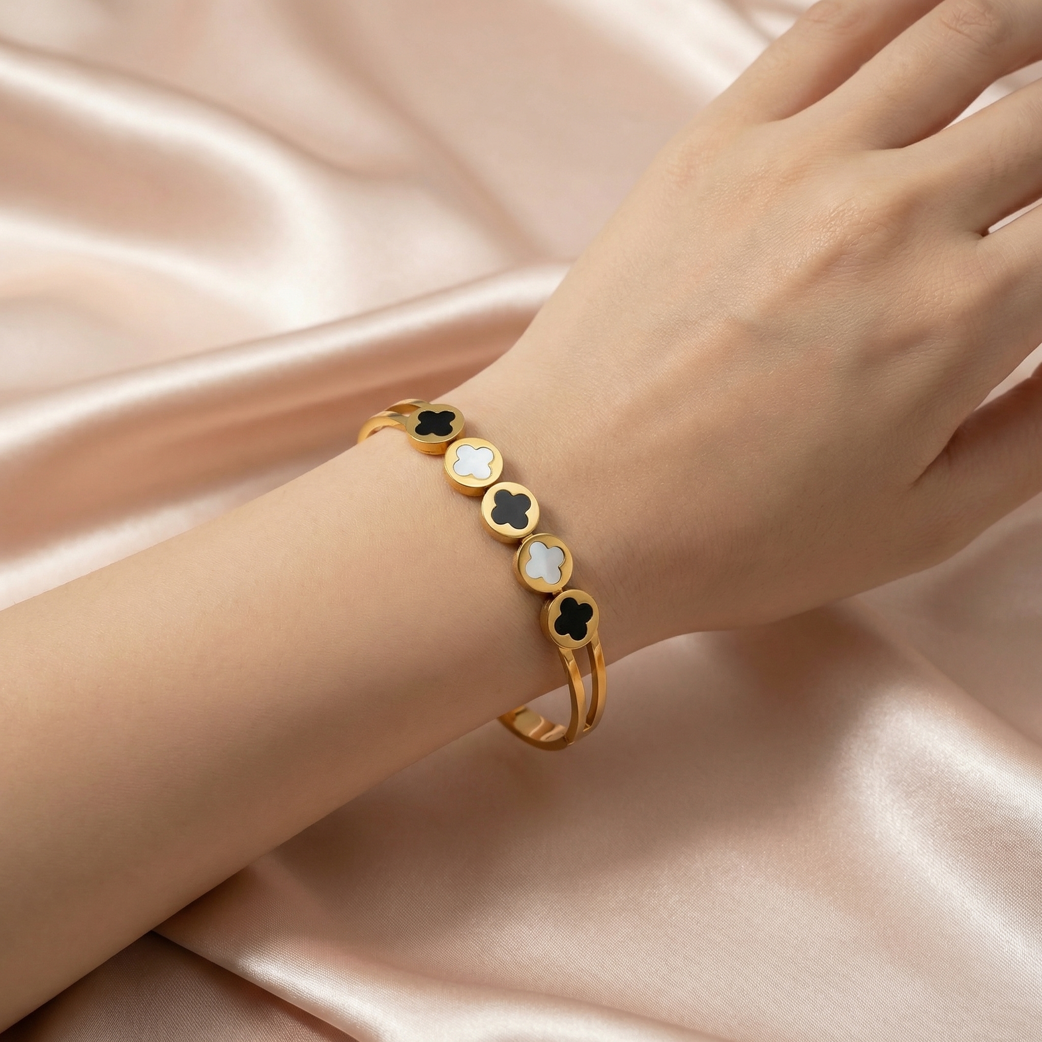 Elegant Anti Tarnish Bracelet with Black and White Enamel Accents - Image 6