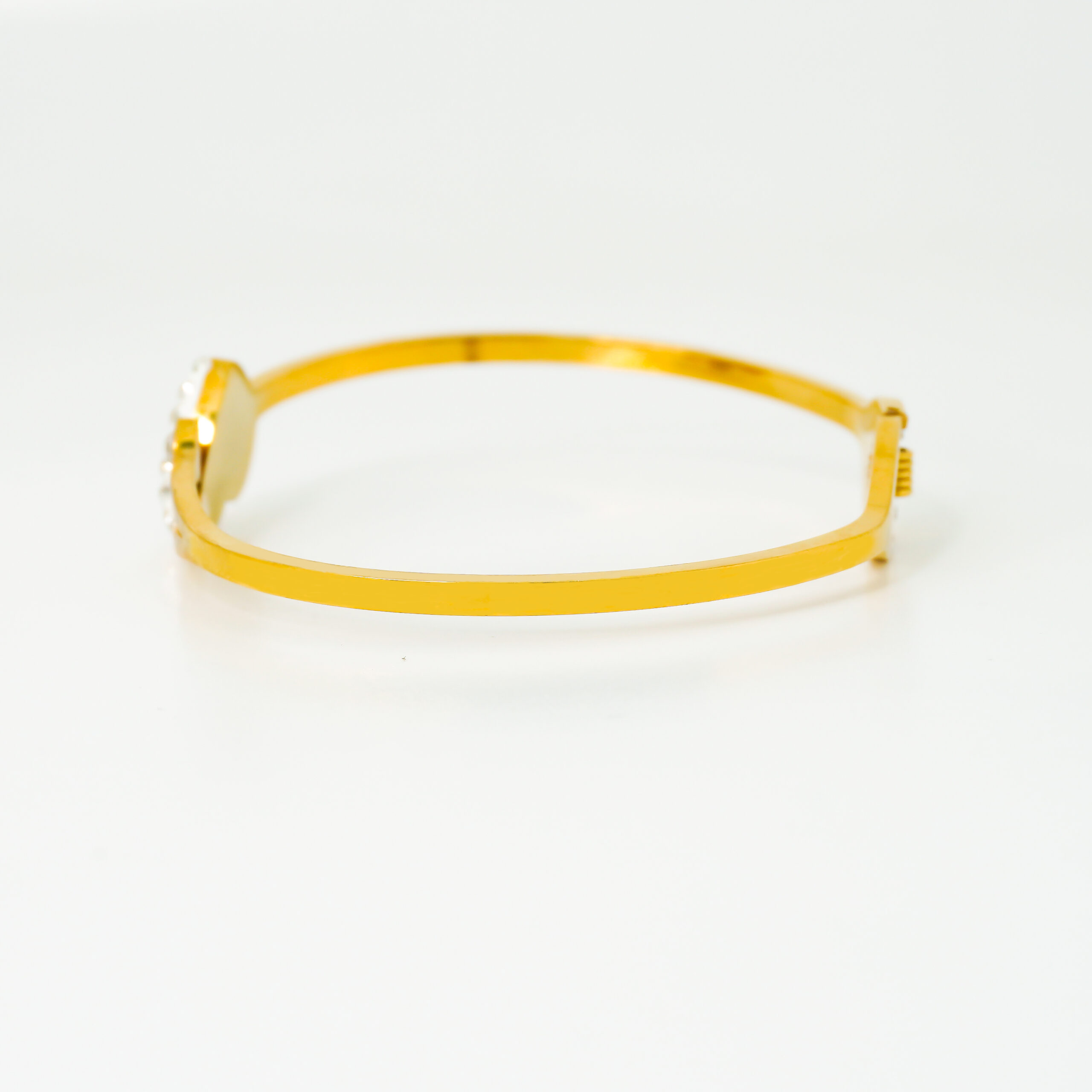 Elegant Anti Tarnish Crystal Heart Bracelet with Minimal Open Design - Image 3